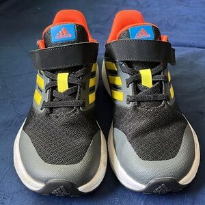 (PS) adidas EQ21 Run 2.0 Elastic lace running sneaker